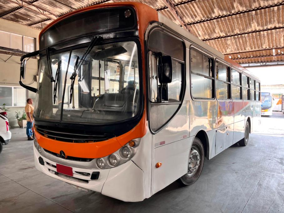 MERCEDES-BENZ OF 1418  CAIO APACHE SEM AR COM ELEVADOR 2011/12 JC