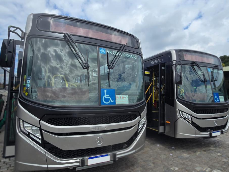 MERCEDES-BENZ OF 1721  CAIO APACHE VIP EURO VI COM AR JC