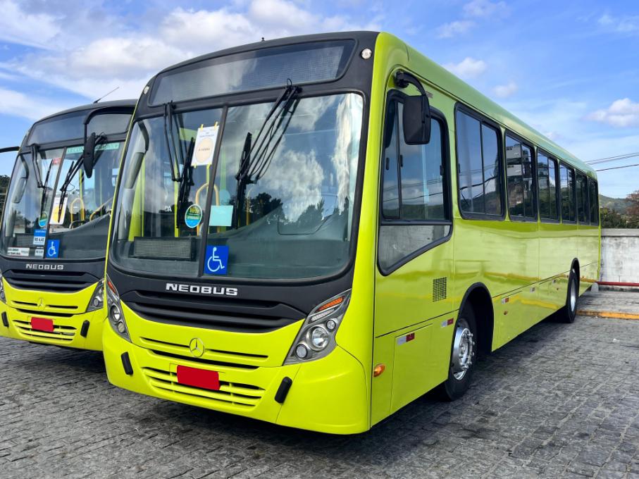 MERCEDES-BENZ OF 1721  NEOBUS MEGA PLUS COM AR E ELEVADOR JC