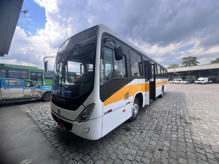 MERCEDES-BENZ OF 1721  MARCOPOLO TORINO SEM AR COM ELEVADOR JC