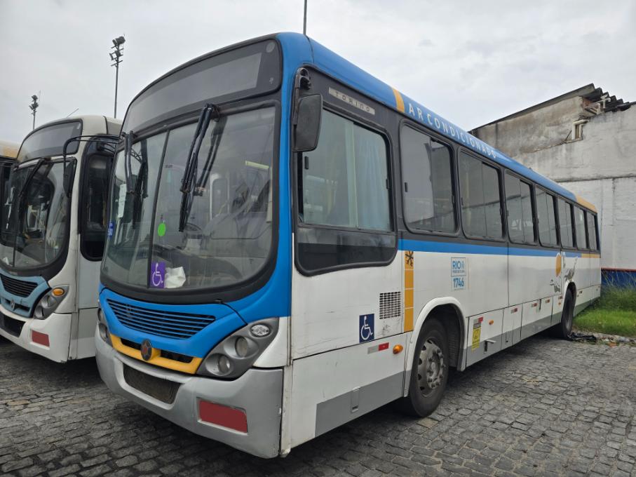 MERCEDES-BENZ OF 1724  MARCOPOLO TORINO COM AR E ELEVADOR JC