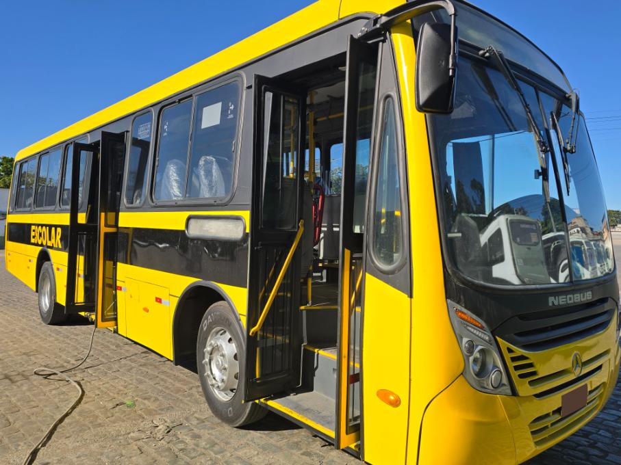 MERCEDES-BENZ OF 1721  NEOBUS MEGA PLUS COM AR CONDICIONADO