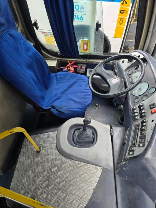 MERCEDES-BENZ OF 1722R  NEOBUS ROAD 49L COM AR SEM WC JC