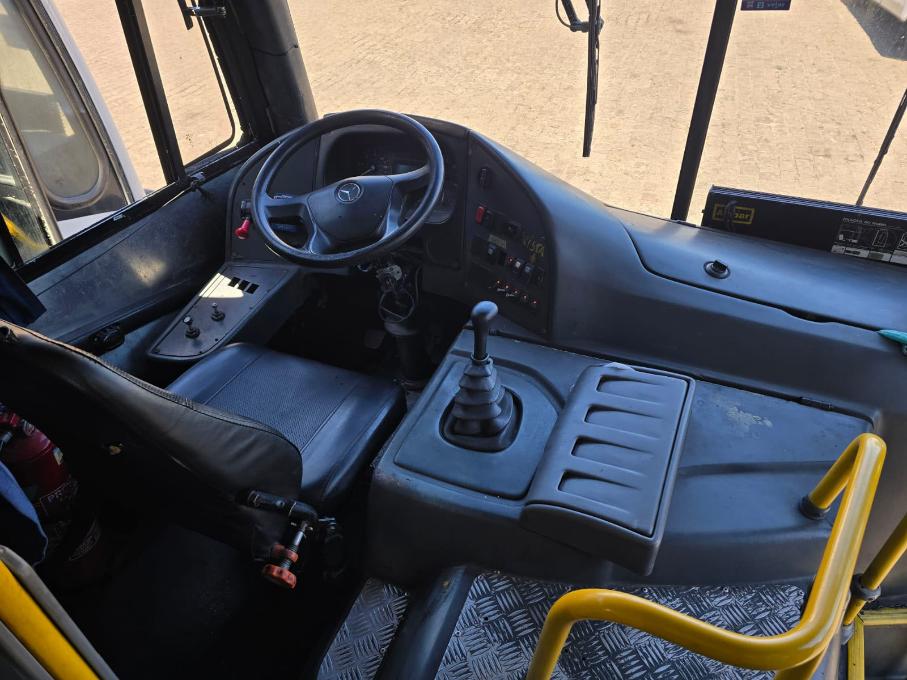 MERCEDES-BENZ OF1519  NEOBUS MEGA PLUS COM AR E ELEVADOR JC